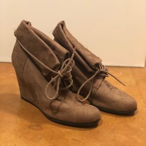 Slightly Worn Tan/Brown Heeled Bootie by Fioni!